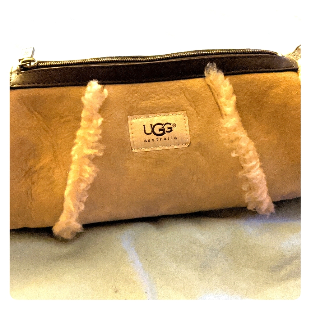 UGG small shoulder purse